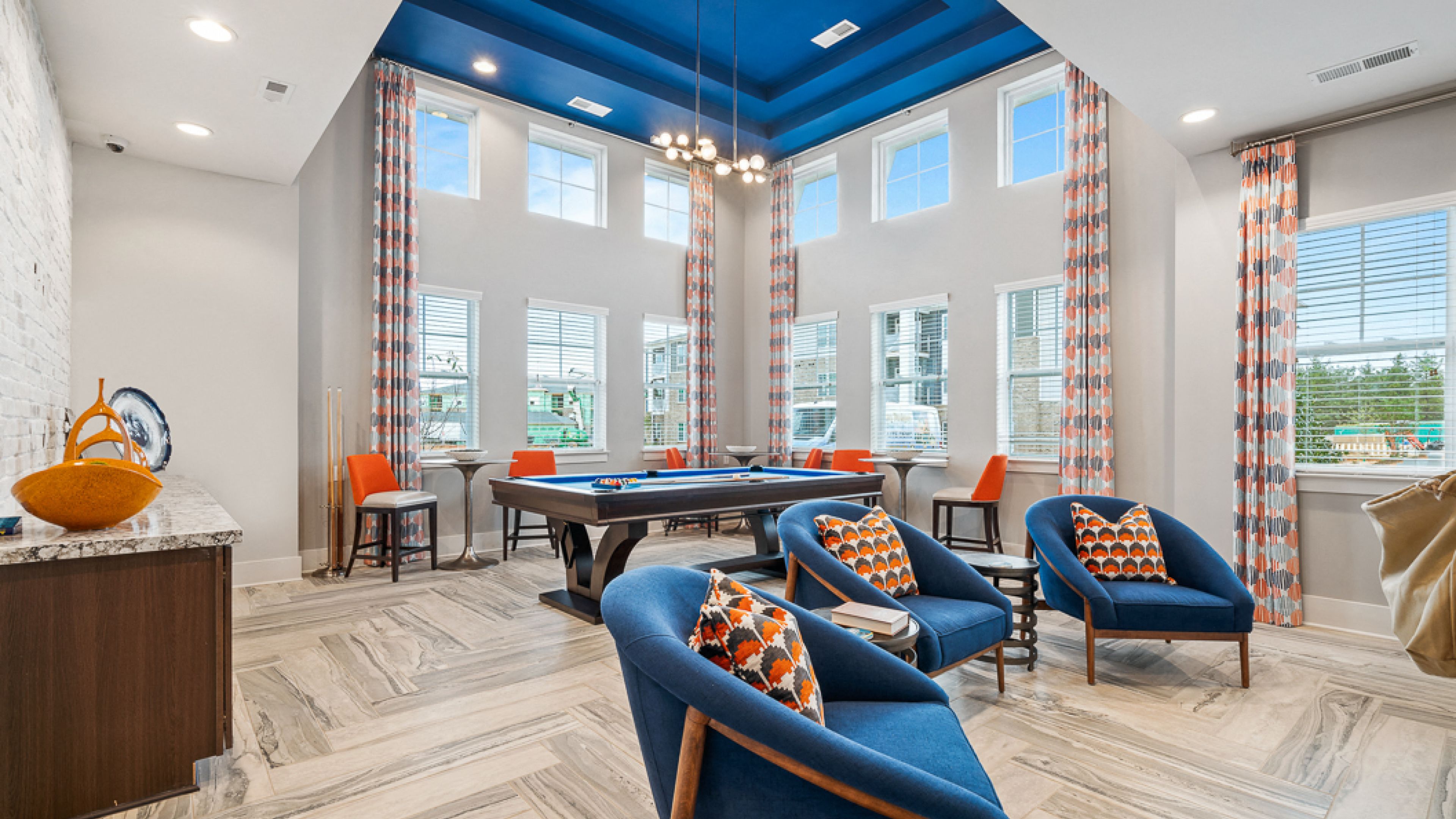 Hawthorne at The Glen On-Site Clubhouse with Resident Lounge, game room, and billiards table